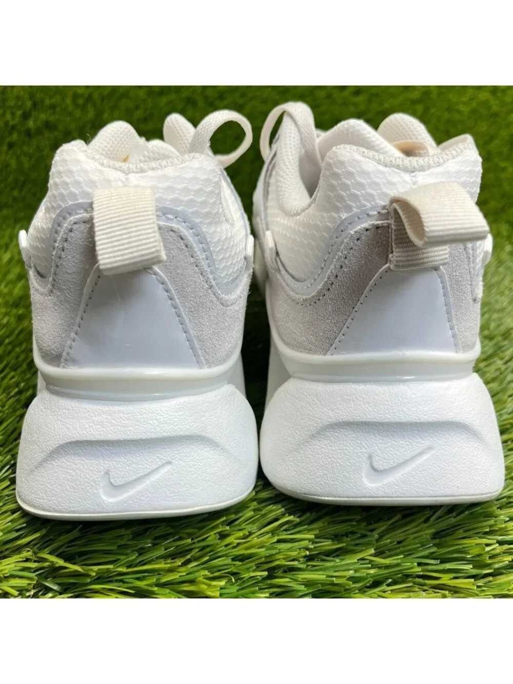 Nike Ryz 365 2 Womens Size 9 White Metallic Gold Athletic Running Shoes Sneakers